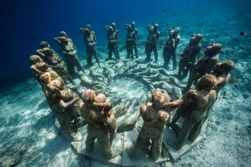 Underwater sculpture offers art for tourists and homes for coral - Global  Construction Review