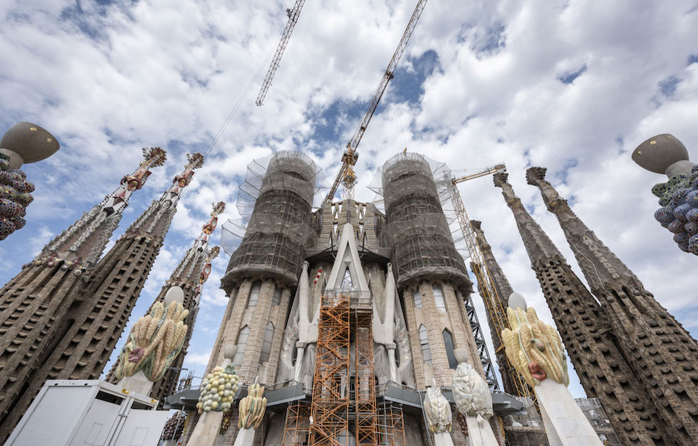 Barcelona's Sagrada FamÃ­lia Finally Gets A Building Permit - Global ...