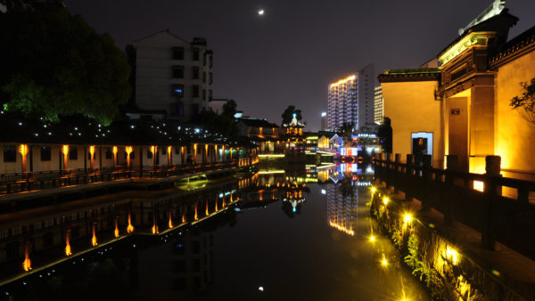 Huzhou at night (Jun Niu/Dreamstime)